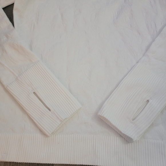 LULULEMON Rest Less Pullover size 6 - Picture 6 of 6